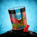 Canapuff CBD Gummies Rest, kavanozda çeşitli aromalar